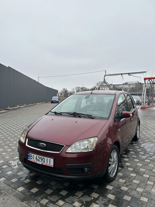 Автомобіль Ford C-MAX