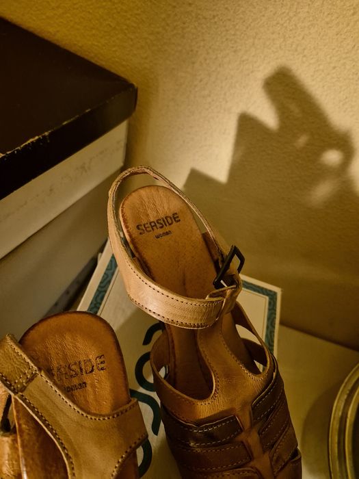 Vende-se calçado de senhora