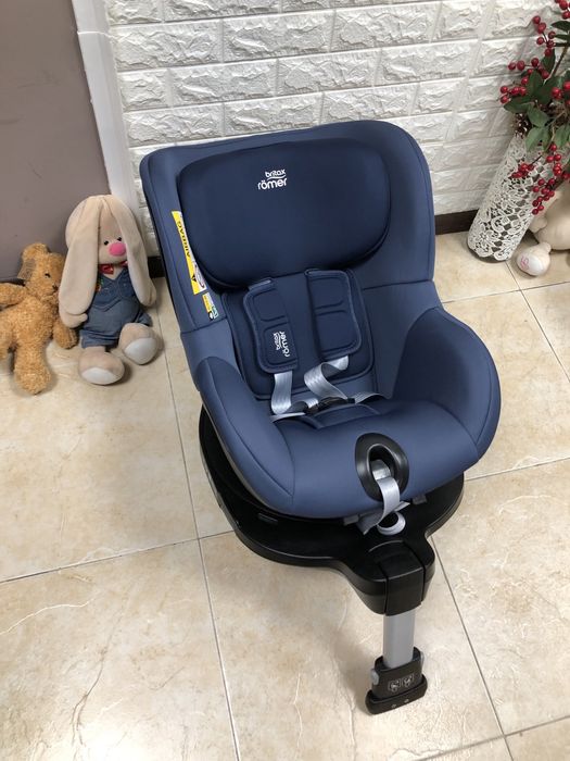 Автокрісло Britax Römer DUALFIX 3 i-SIZE Група 0+/1 (0-18 кг)