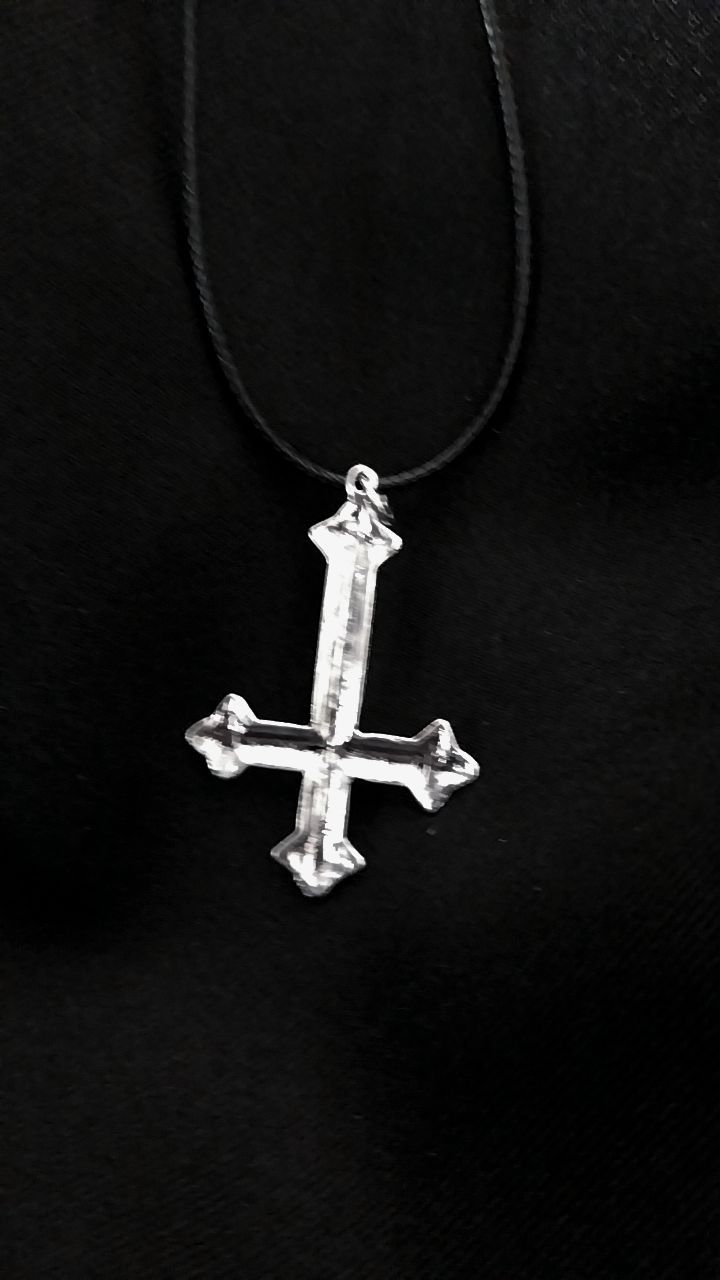 Naszyjnik handmade krzyż