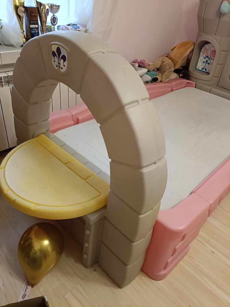 Łóżko Step2 zamek dla dziewczynki