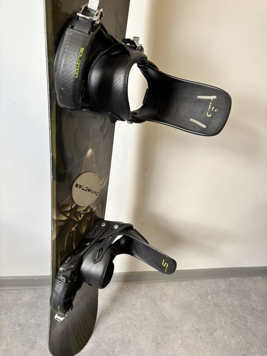 Deska snowboardowa Salomon Mandate 155cm