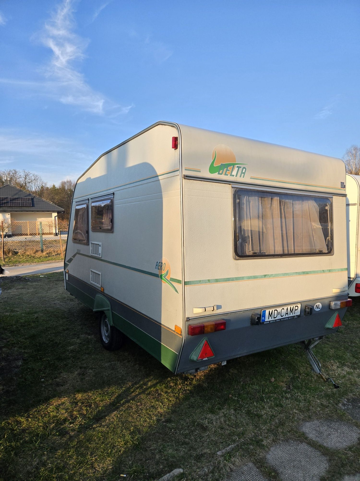 Przyczepa kempingowa Delta 390 SH DMC 1000 KG!!