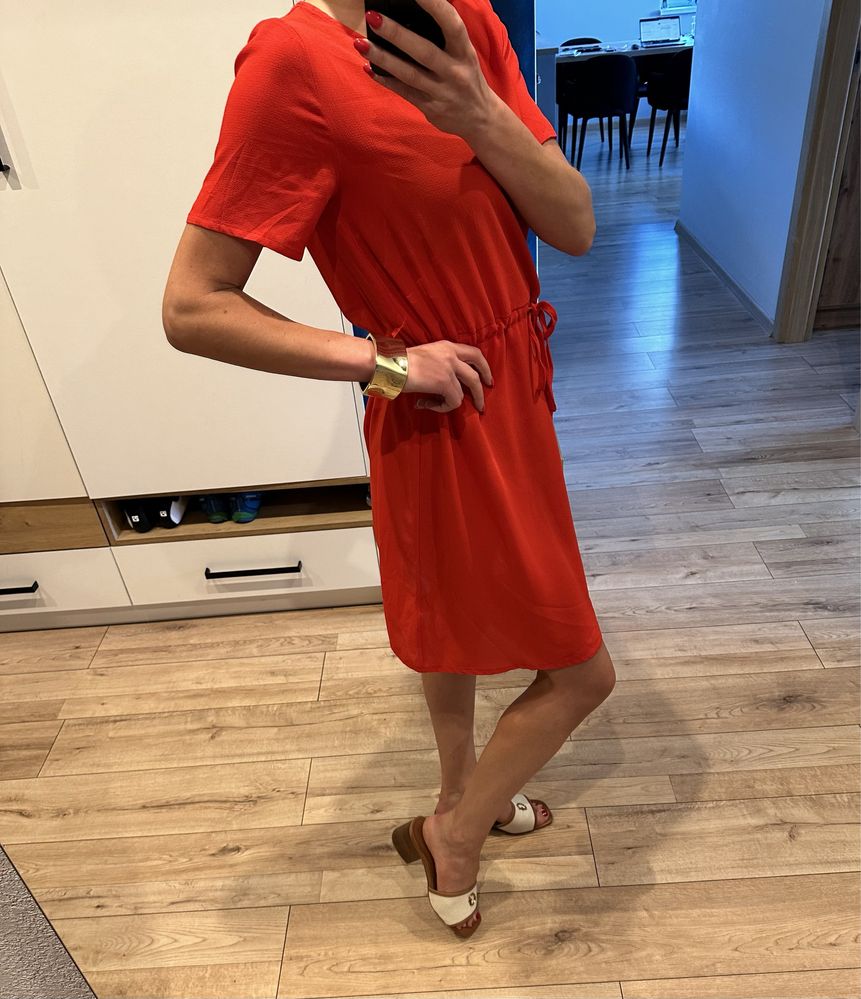 Czerwona letnia sukienka NA-KD 38