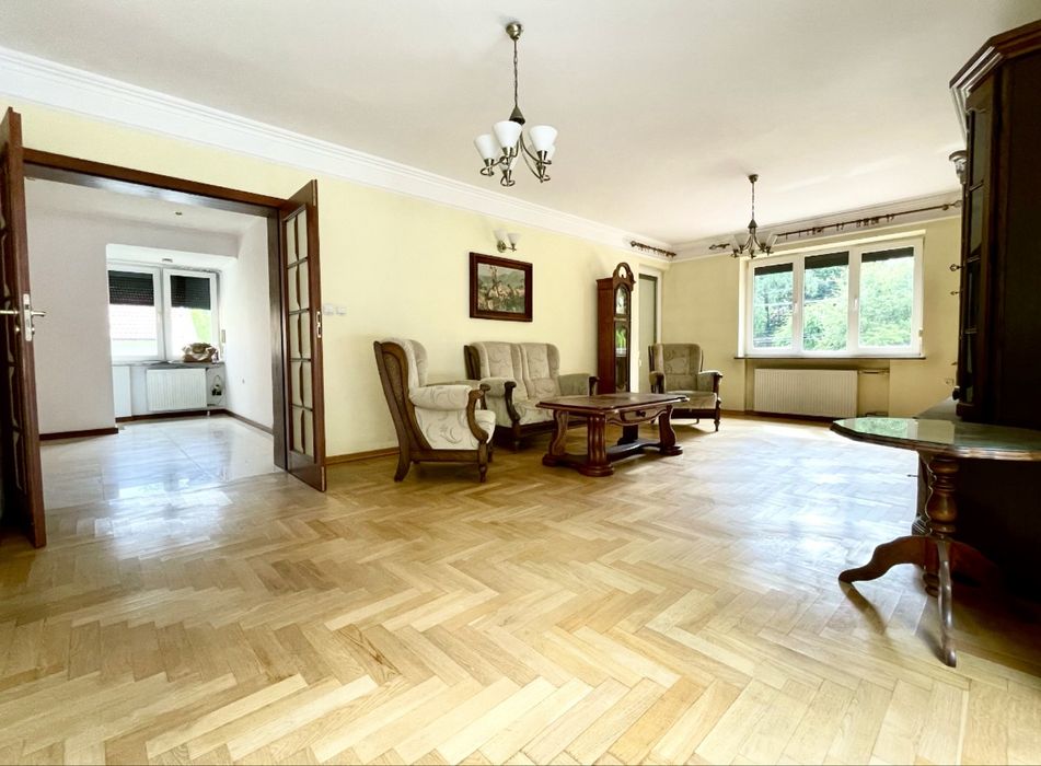 Dom  6 pokoi  210m² Zalesie - Kielce