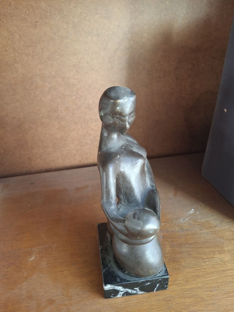 Estatueta bronze? Maternidade