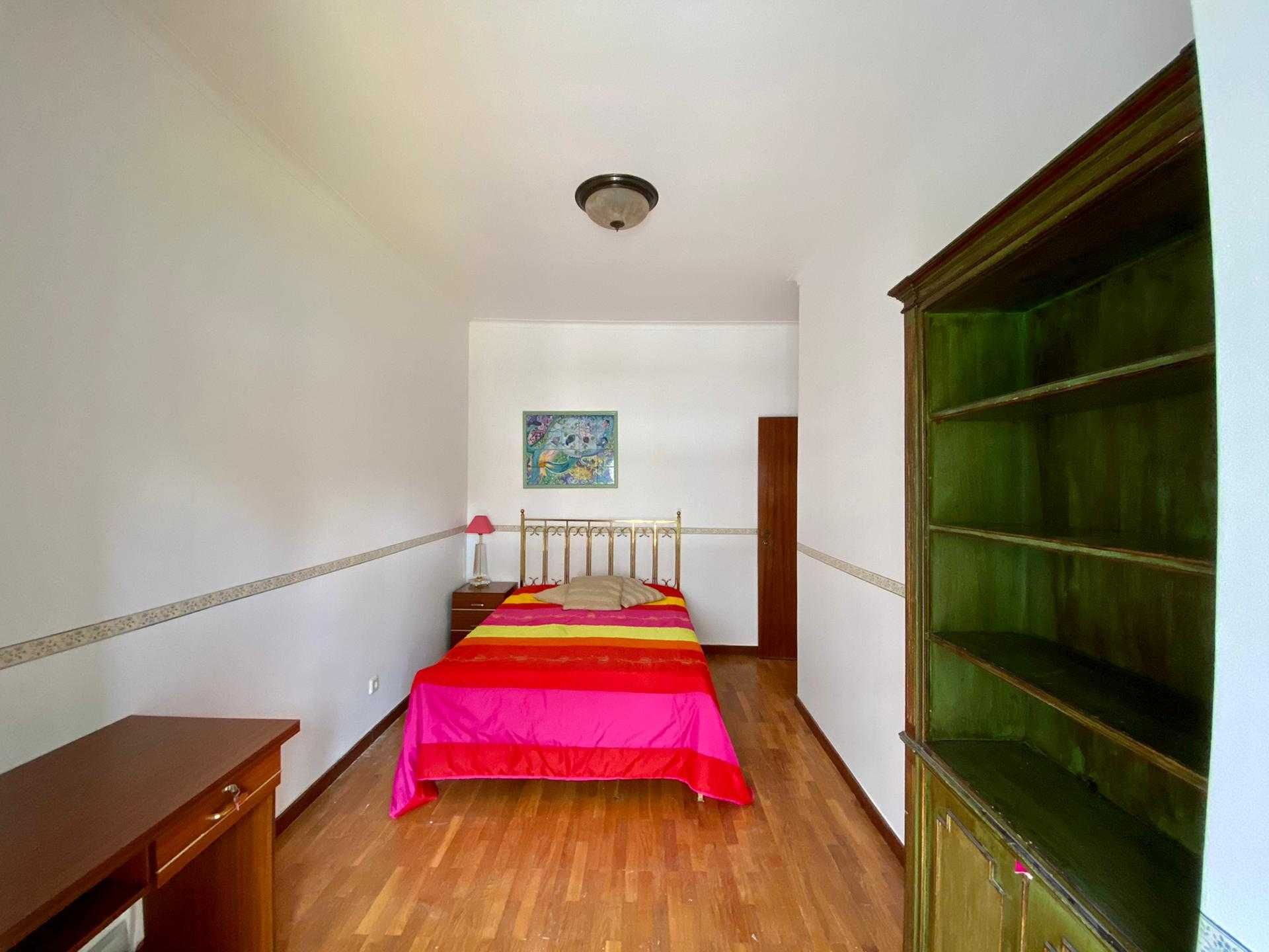 Arrendar apartamento T2+1 em Arroios