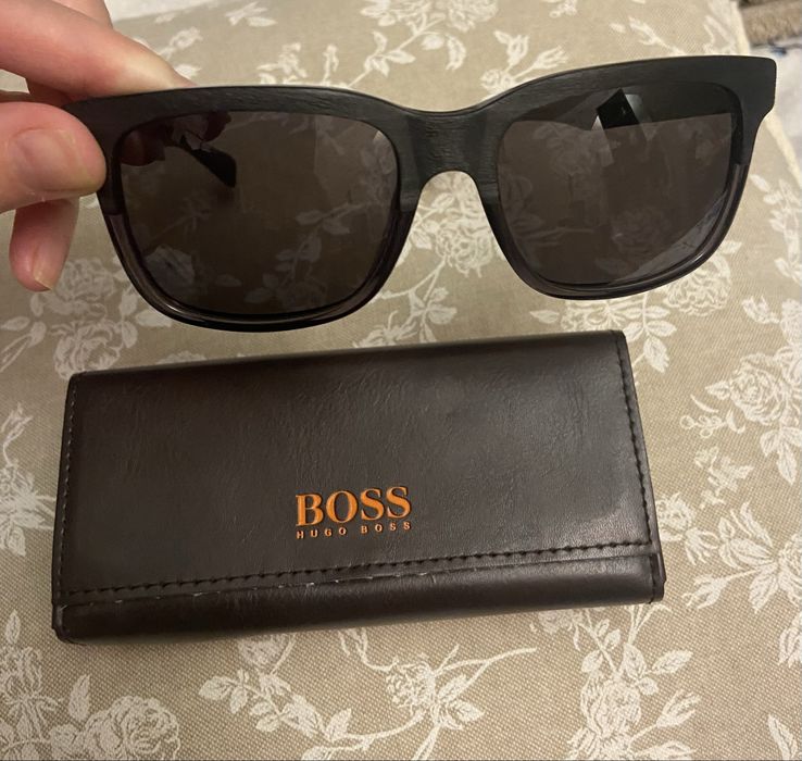 Солнцезащитные очки HUGO BOSSS оригинал