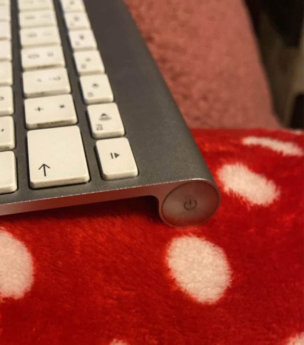 Teclado Apple wireless keyboard