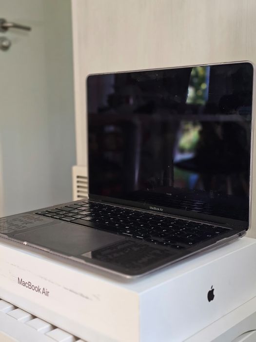 MacBook M1 2020/256gb