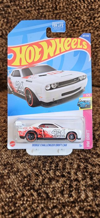 Dodge challenger hot wheels