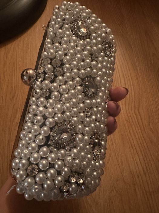 Torebeczka z krysztalami