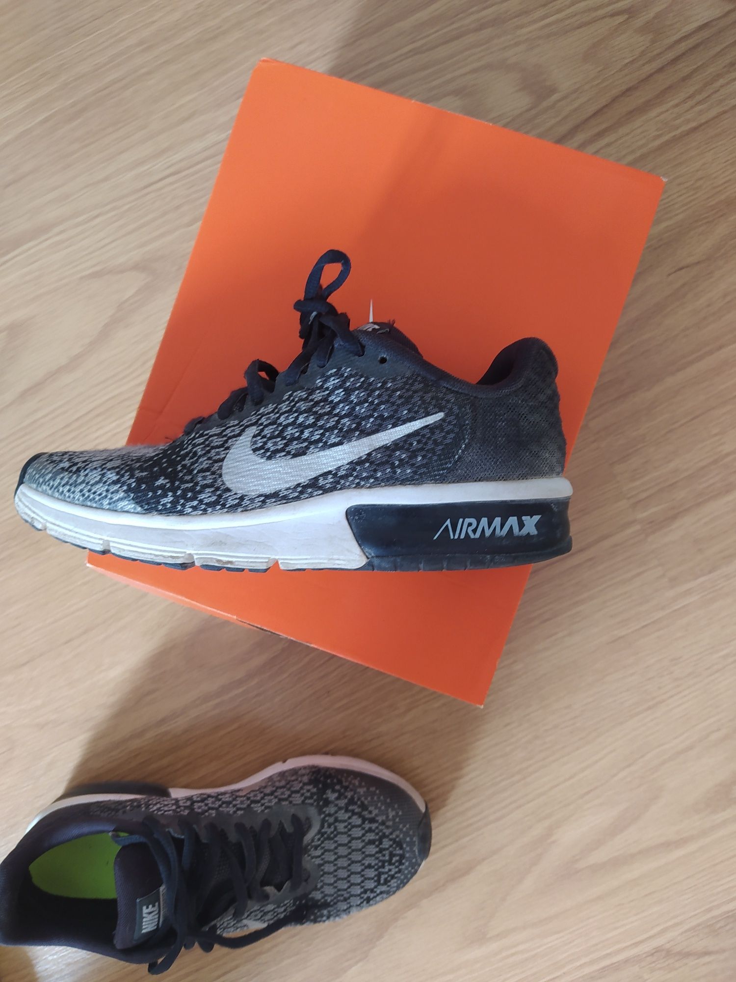 Ténis Nike Air Max Sequent 2 (GS) tamanho 36,5