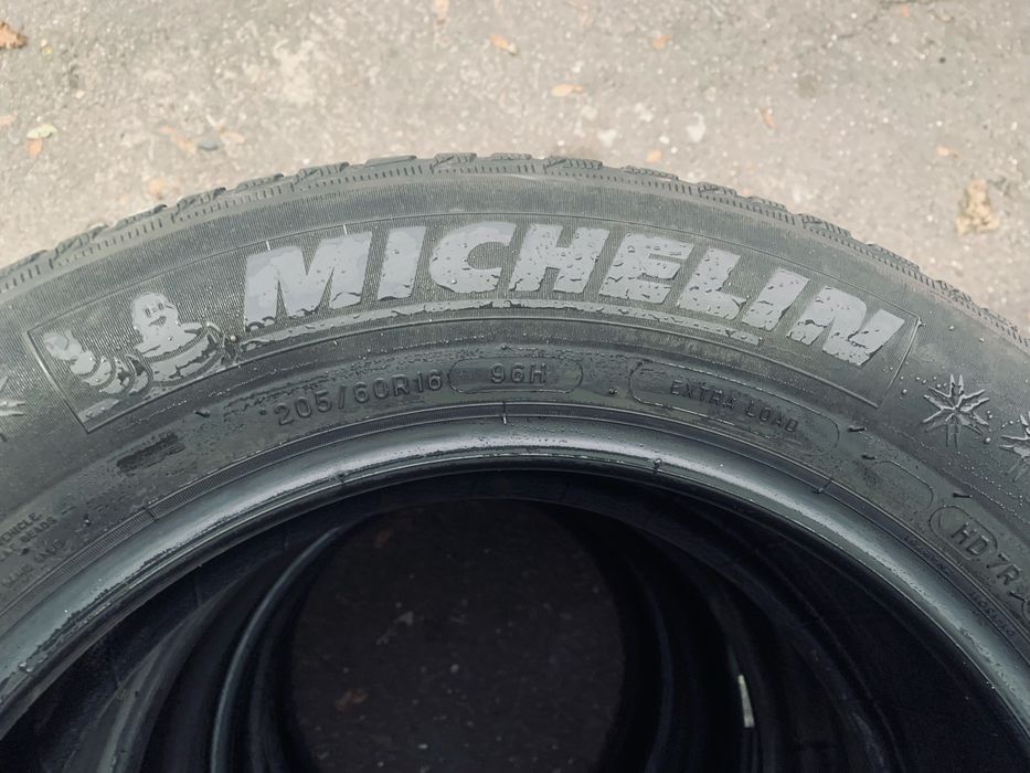 Шини Michelin 205/60/R16, зима