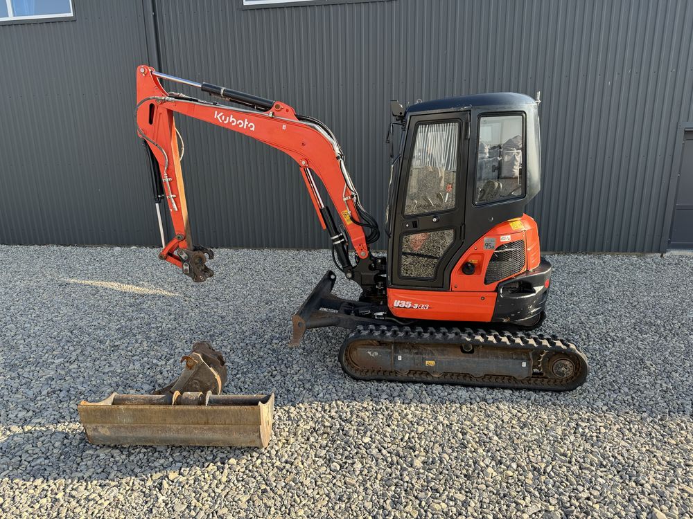 Міні екскаватор Kubota U35
