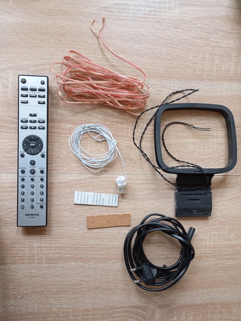 ONKYO CS-555 mini wieża multimedialny mini system Hi-Fi mała rewelacja