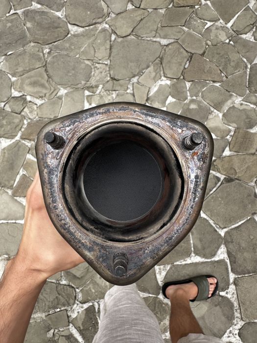 Катализатор Аudi A4B9 2017