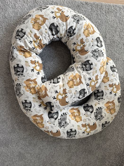 Poduszka ciążowa w kształcie c do spania