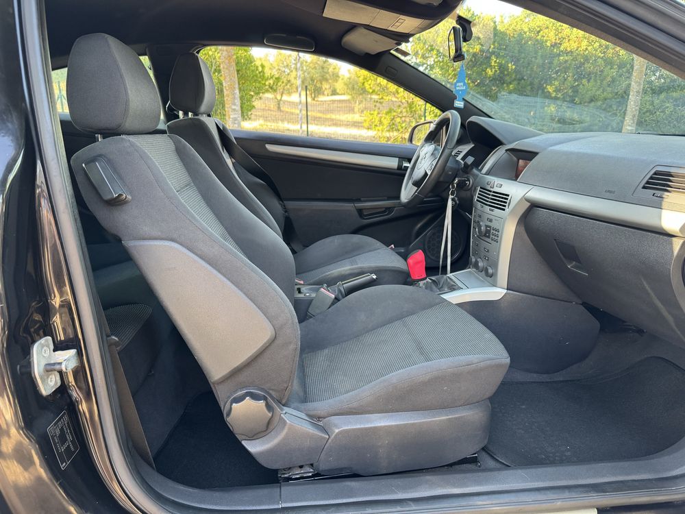 Opel Astra Gtc Impecável