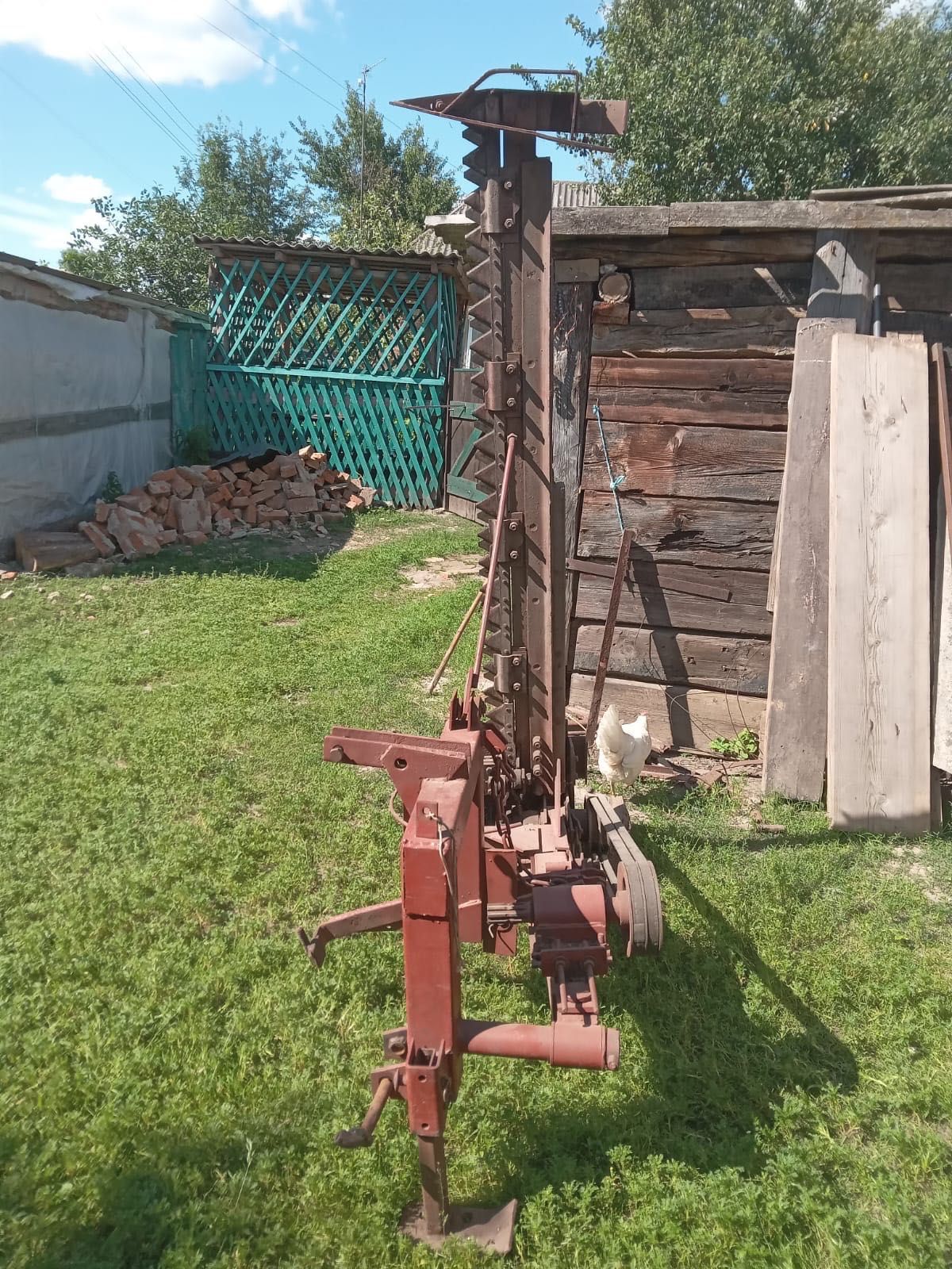 Продам косарку сигментную т25 и китайские трактора