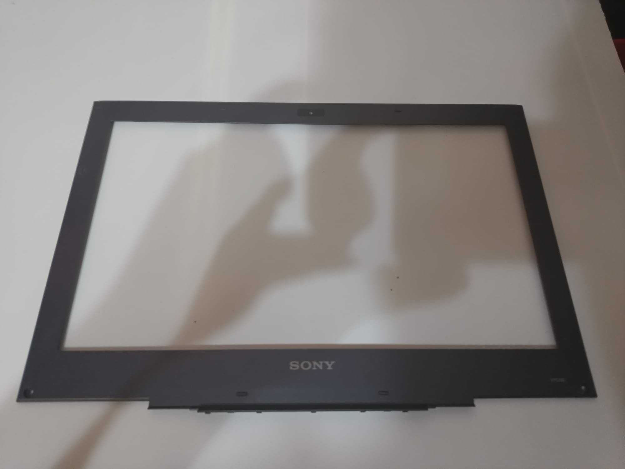 Oryginalna ramka matrycy do Sony Vaio PCG-41214M.
