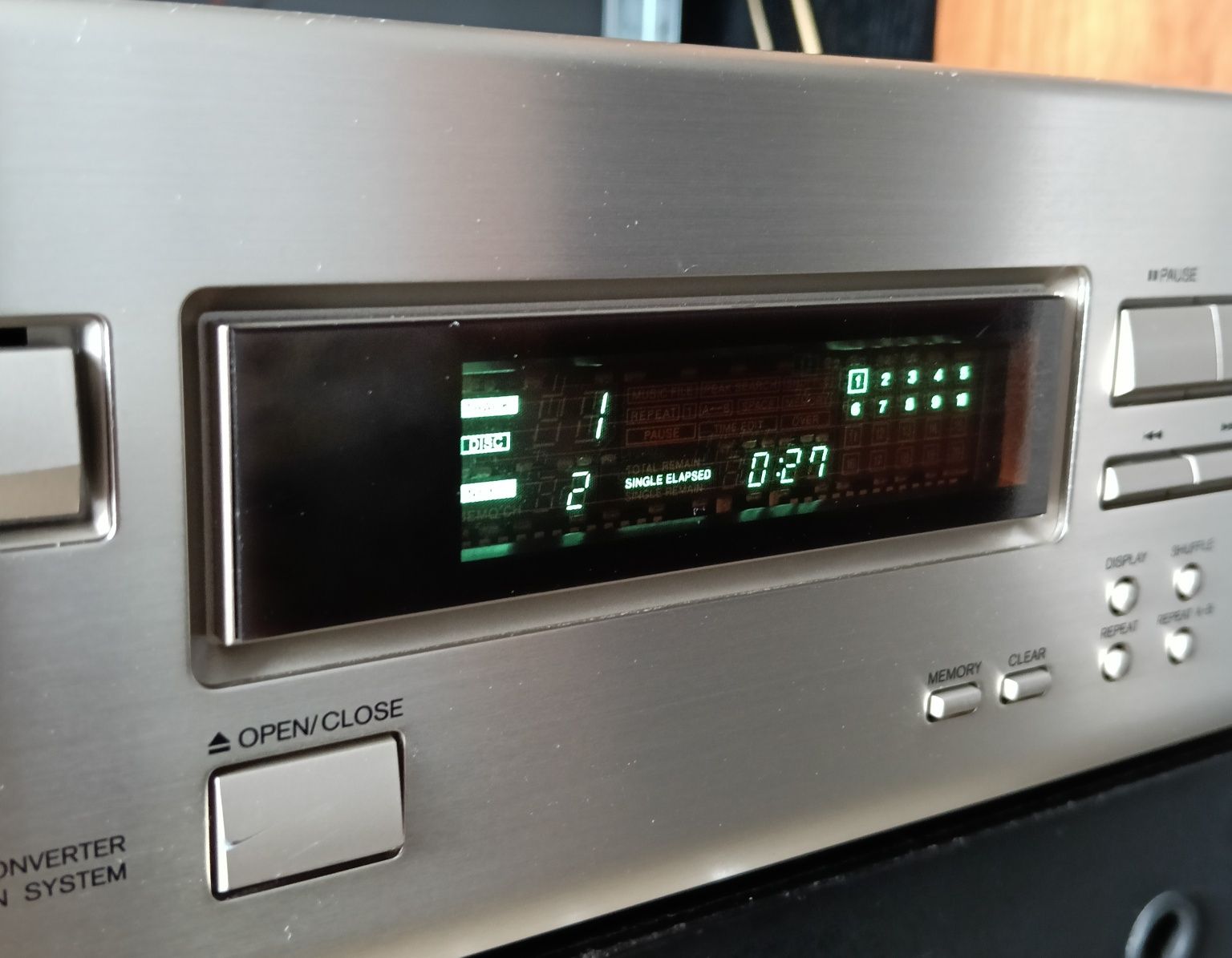 Odtwarzacz CD Onkyo