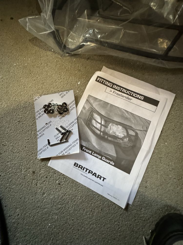 Oslony lamp freelander FL przód nowe