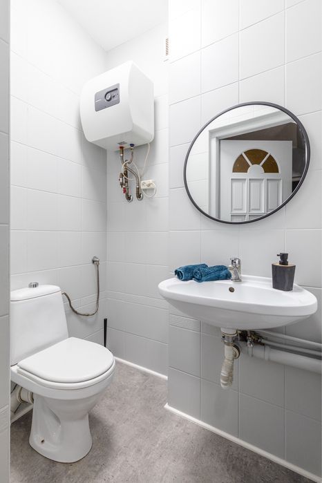 Pokój jednoosobowy z balkonem na wynajem! Centrum Michałowice WKD