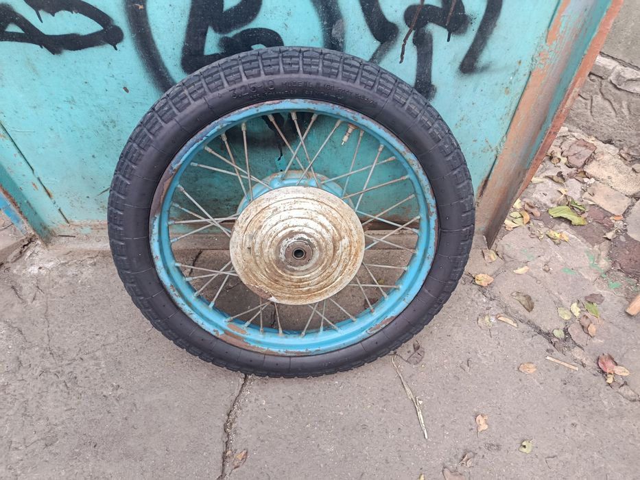 Продаю 2 колеса Иж Юпитер 3