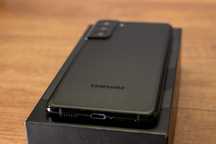 Samsung Galaxy S21+ 5G 256GB + szkła i 3 pokrowce Idealny stan