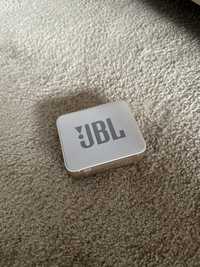 JBL go dourada nova