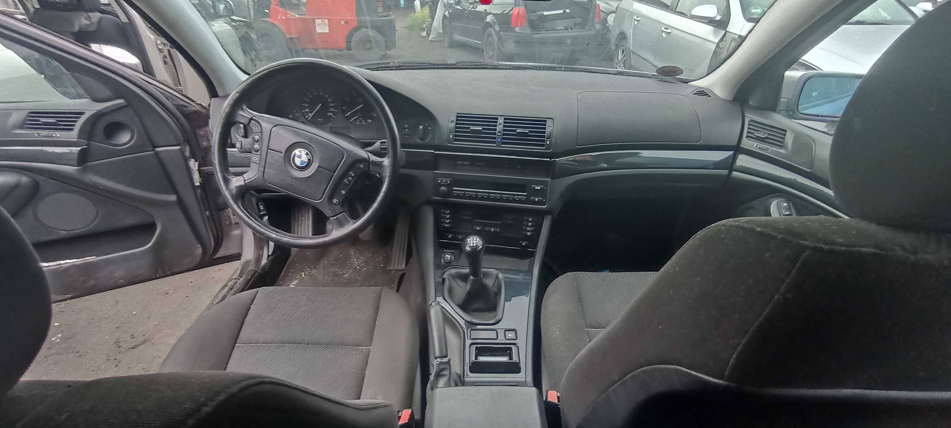 BMW E39 5   2.3  2.5 M52 B25 lak 339/7  TOURING  samochód na części