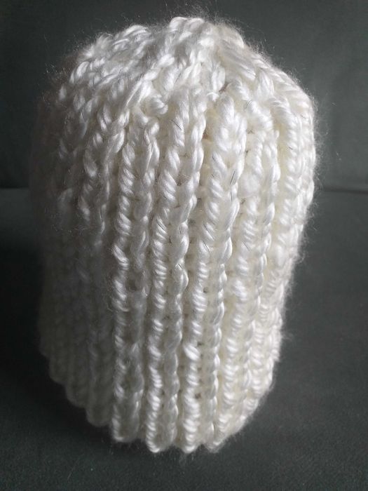 Czapka Nowa recznie robiona