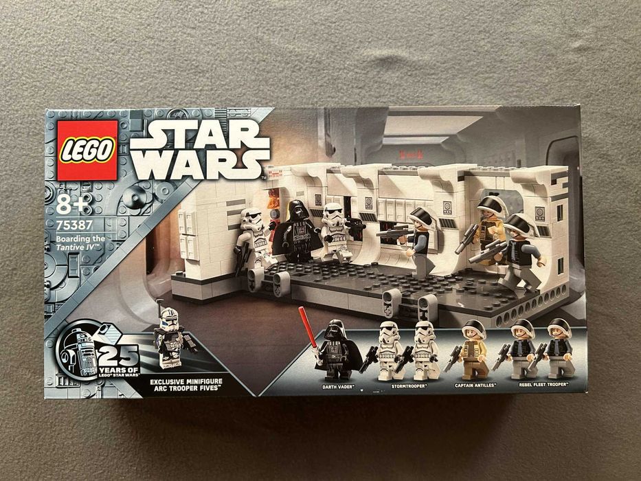 LEGO 75387 Star Wars - Wejście na pokład statku kosmicznego Tantive IV