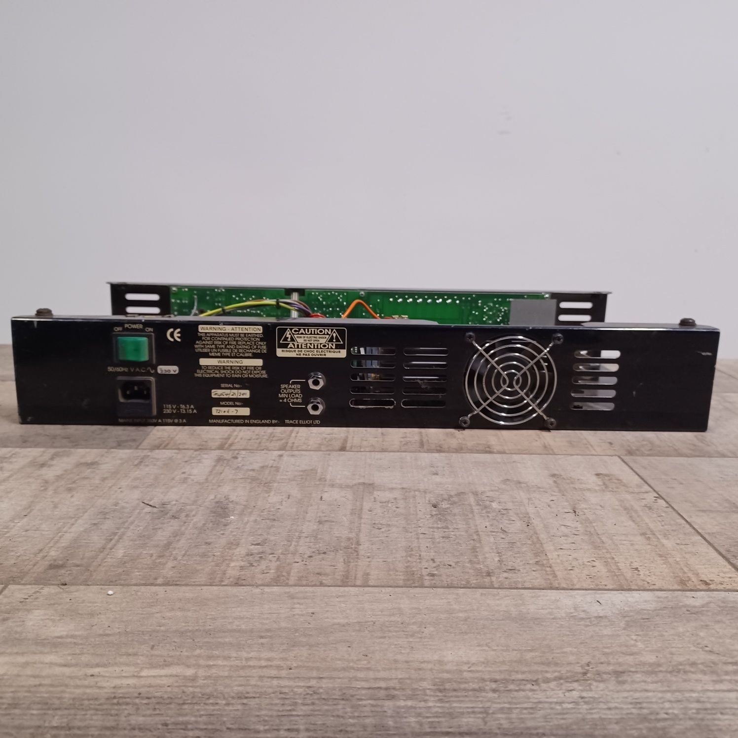 Tracę Elliot AH300 wzmacniacz basowy 7210H  300W 2000s UK