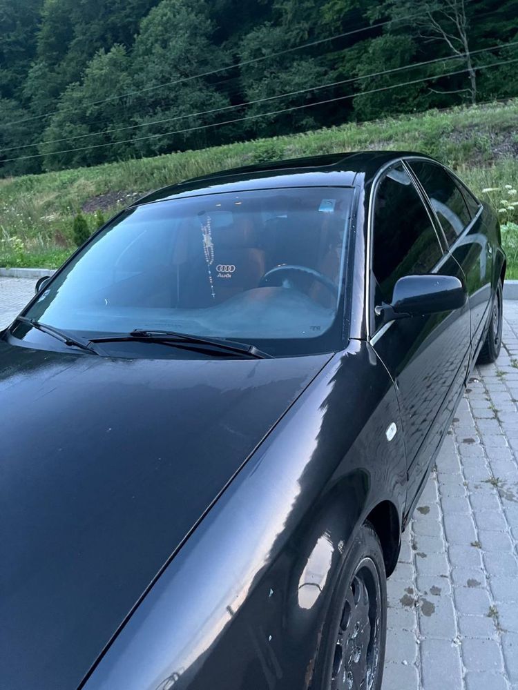 Audi A6 C5 седан