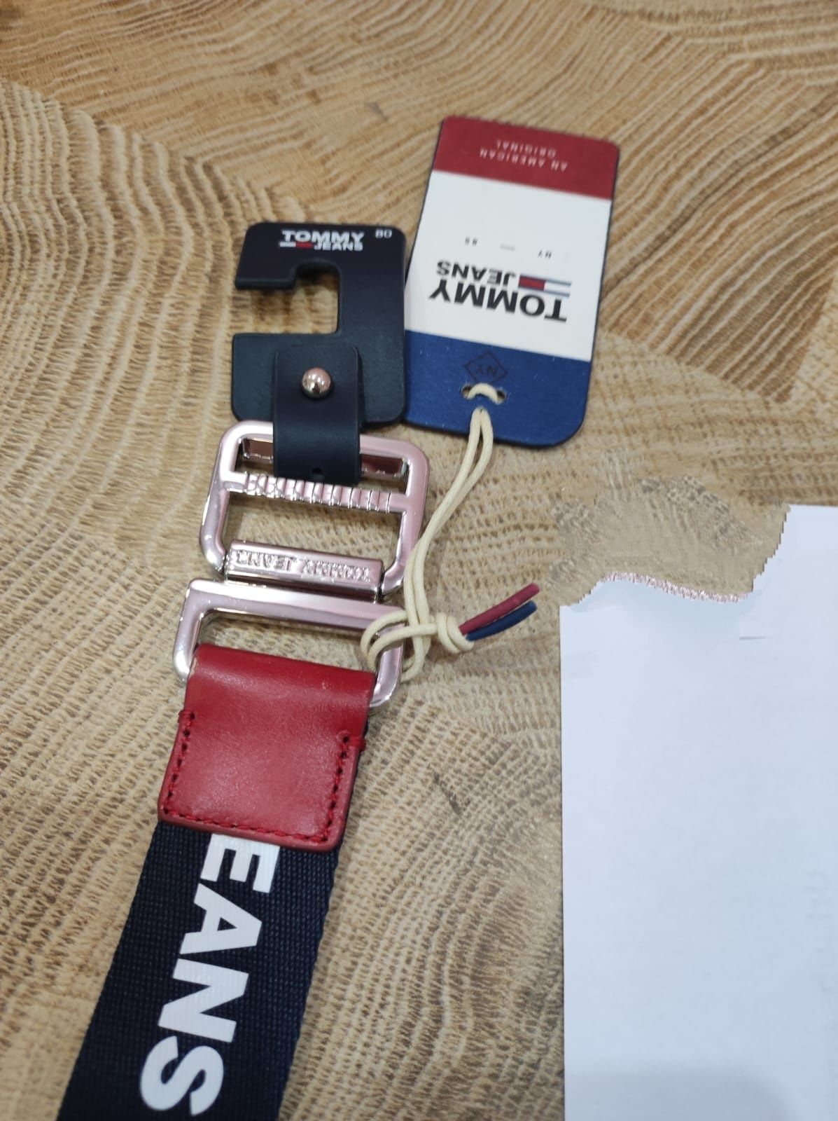 Nowy granatowe pasek Tommy Hilfiger z napisami oryginalny materiałowy