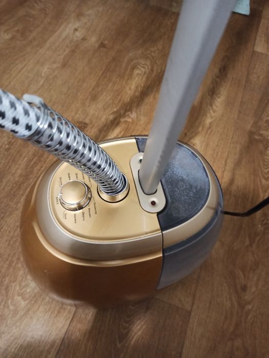 Отпариватель. В рабочем состоянии.