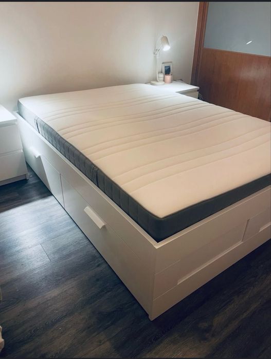Cama IKEA BRIMNES king com colchão incluído