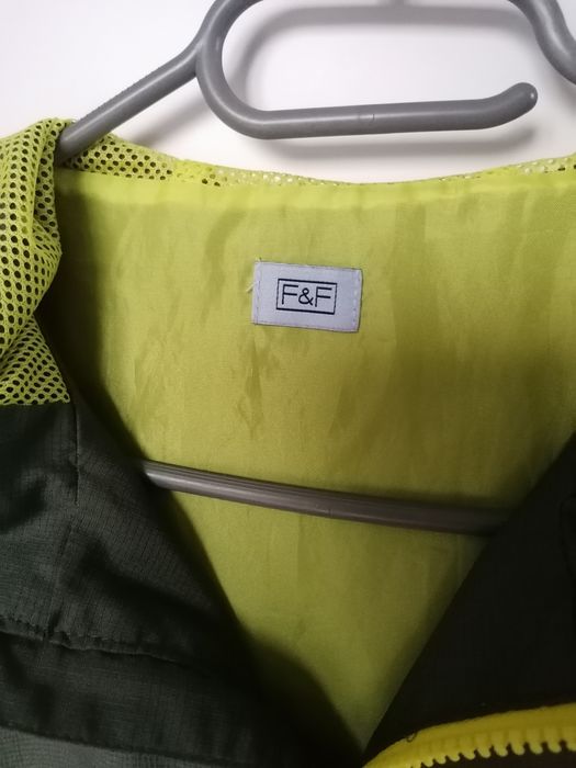 Kurtka wiatrówka dziecięca r. 134