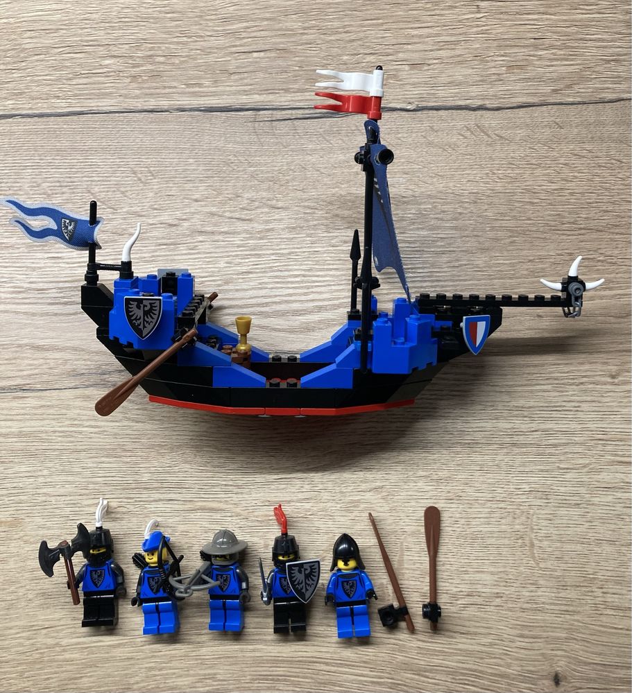 Lego MOC Castle Black Falcon Ship