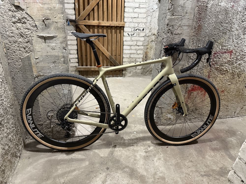 Gravel Accent Freak 2022