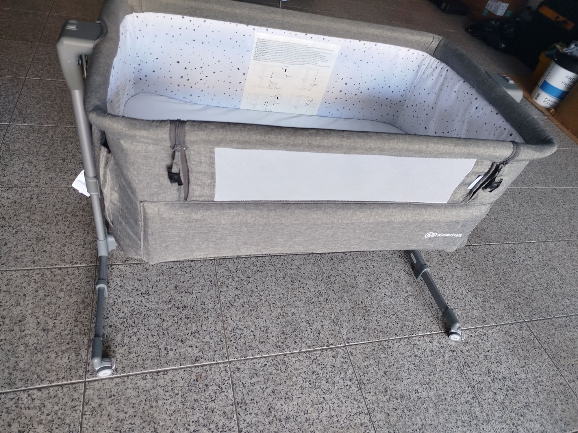 Berço para bebé.