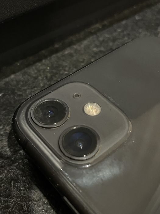 Iphone 11 czarny 84%