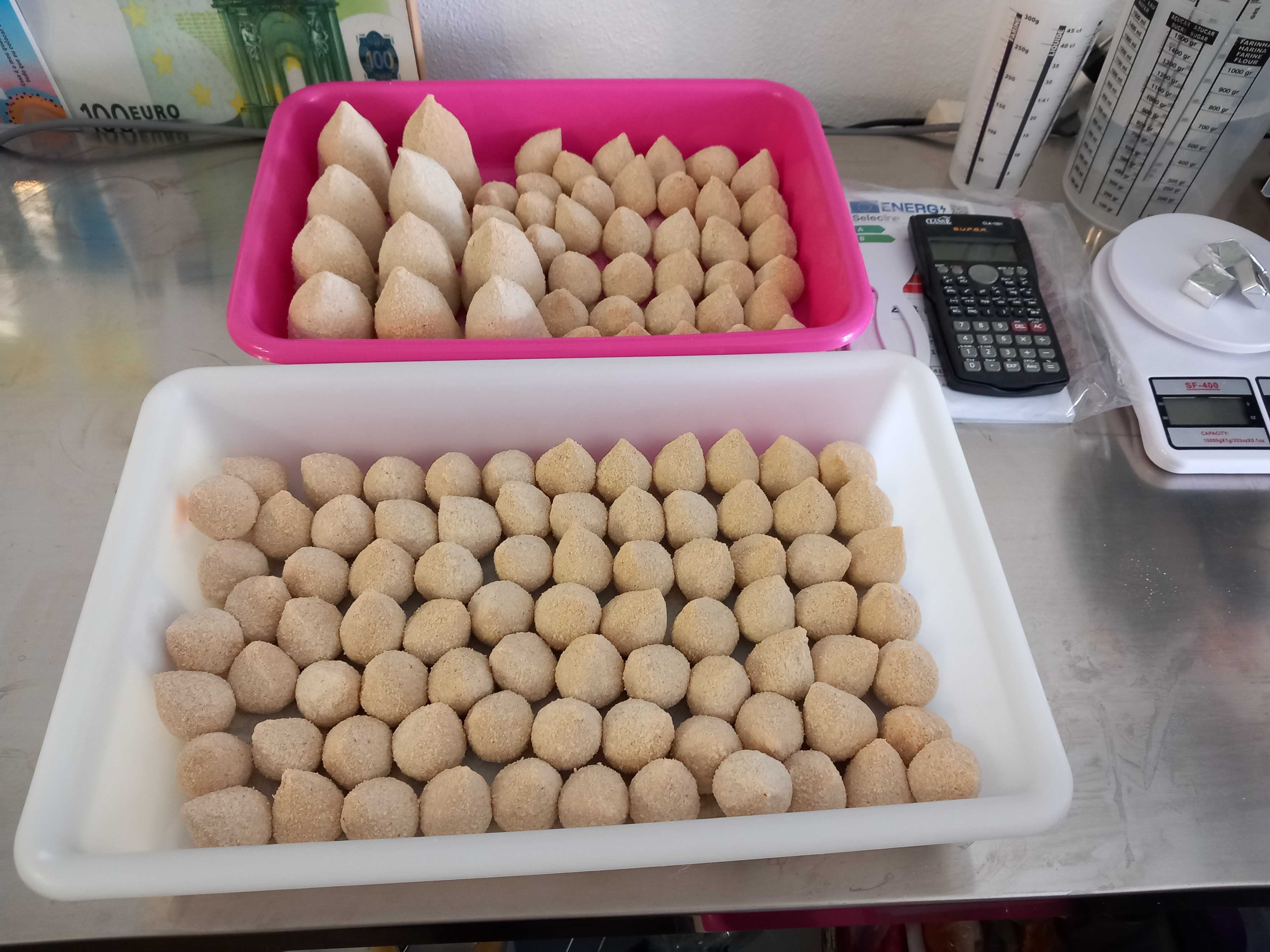 Máquina de Fabricar Salgadinhos e Doces - Pouco uso
