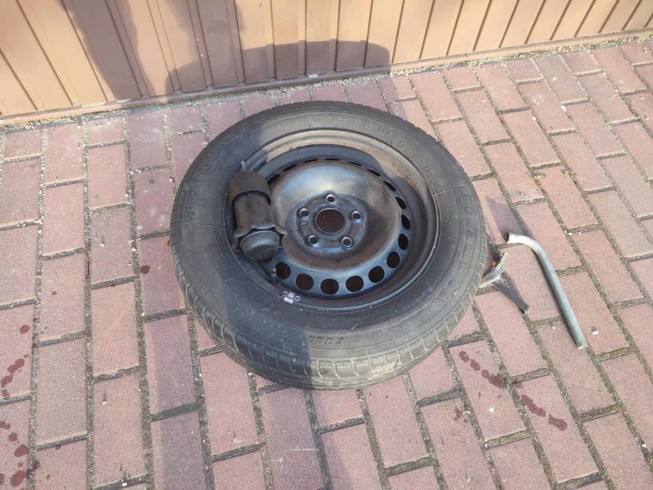 Koło zapasowe z kluczem i zabezpieczeniem VW PASSAT B5 FL 5x112