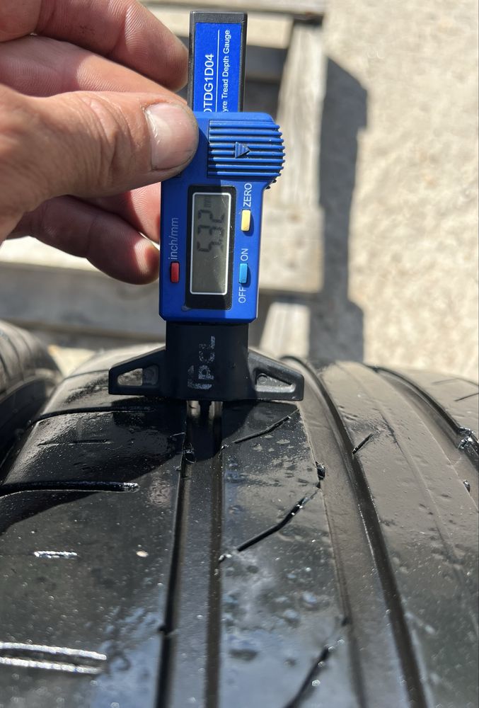 Шины б у 235/50R18 Continental