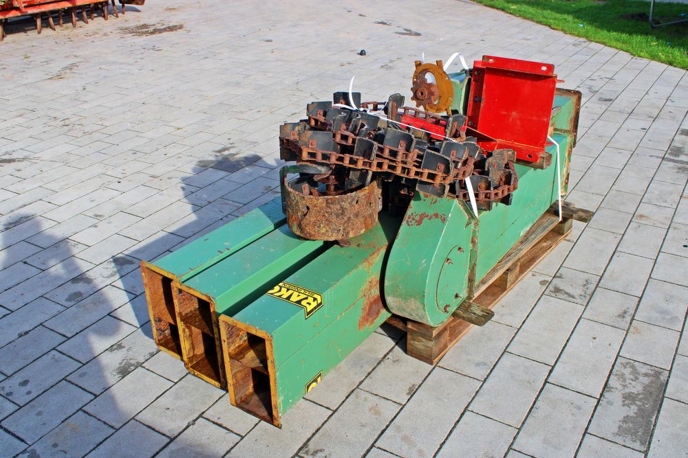 Podajnik kubełkowy PIONOWY 8,5 m Podajnik  20 t/h Żmijka