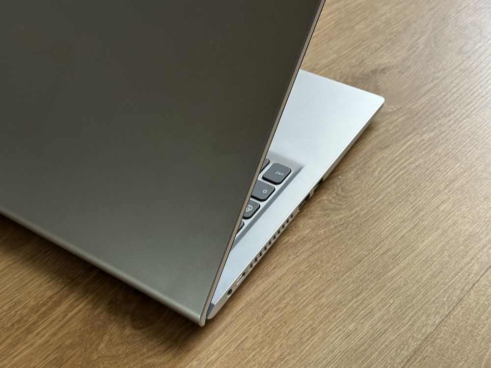 ASUS X515M | Для навчання, роботи та мультимедіа