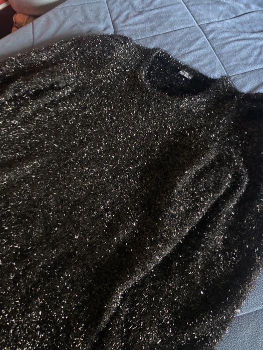 Blusa preta com brilhantes